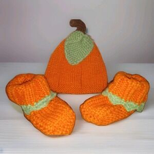 Baby Pumpkin Autumn Hat and Sock Booties 0-6 months Little Me Cute Fall Gift
